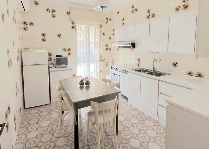 Odi Et Amo - Lido San Giovanni Apartment *